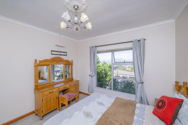 To Let 6 Bedroom Property for Rent in Kleinbron Estate Western Cape